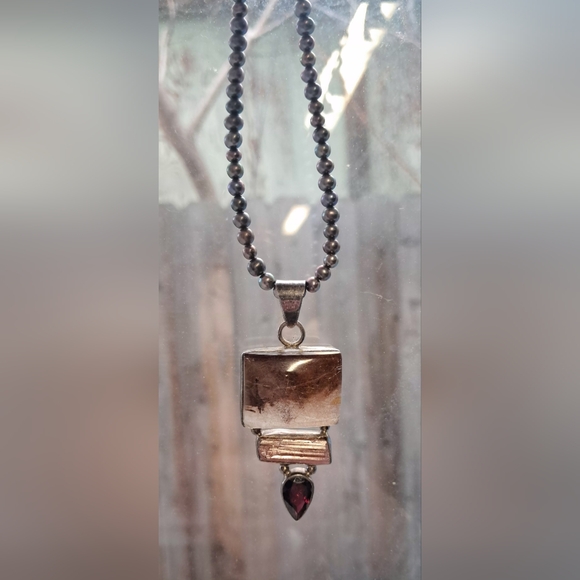 Vintage Genuine Pearl Necklace With 925 Sterling Silver Gemstone Pendant - Picture 2 of 6